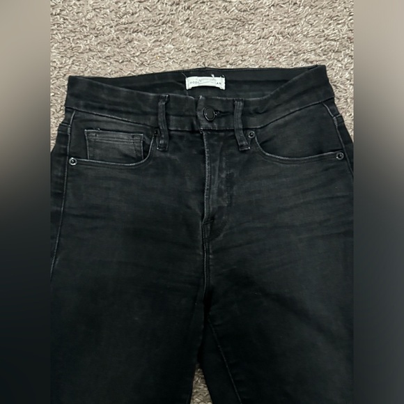 Good American Good Legs Step Fray Hem High Rise Denim Black Skinny Jeans - Picture 3 of 7
